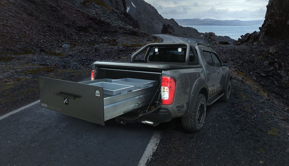 nissan-navara-med-smartfloor-dubbelgolb